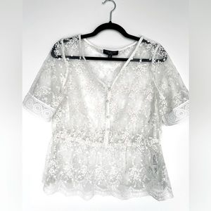 Lace synched waist white floral bohemian blouse size M